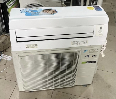 Máy lạnh nội địa Nhật Daikin inverter 2hp tiết kiệm điện gas R32 mới 99%