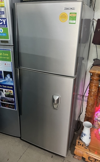 Tủ lạnh cũ Hitachi 185 L không đóng tuyết mới 90%